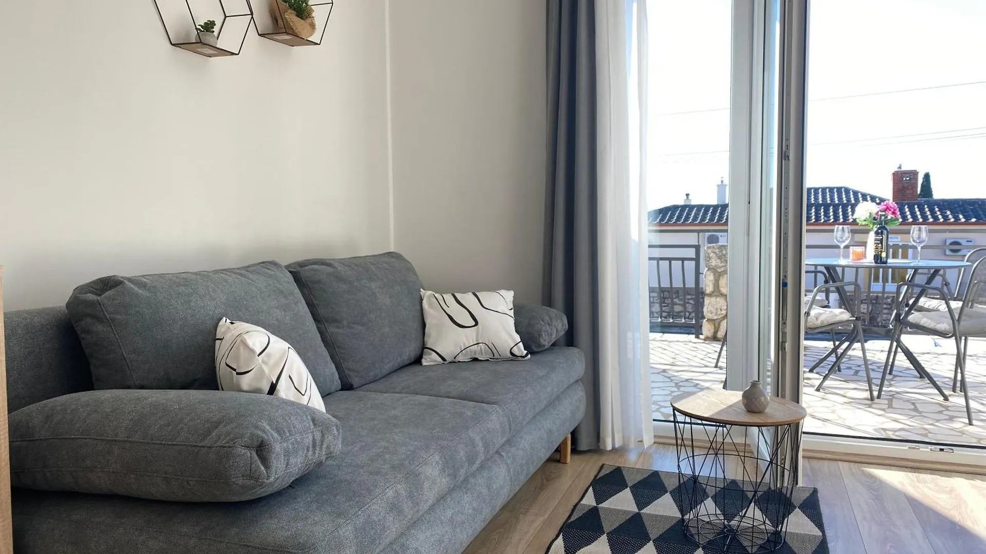 Renovierte Ferienwohnung Irena In Dramalj