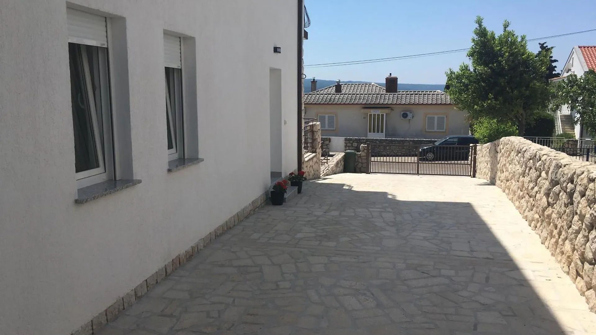 Apartment Renovierte Ferienwohnung Irena In Dramalj
